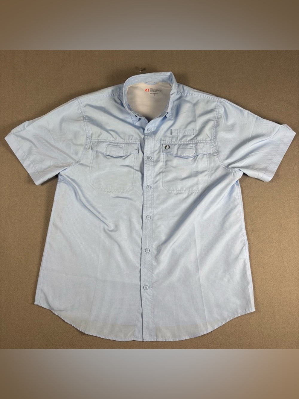 The American Outdoorsman Fishing Shirt Mens Large Blue Short Sleeve Back Vented